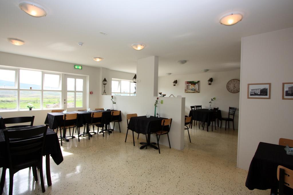 Guesthouse Storu-Laugar Лейґар Екстер'єр фото